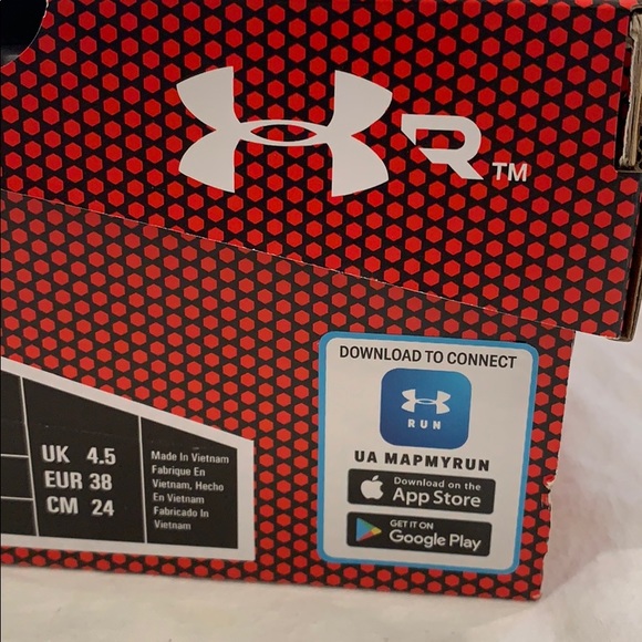 New Under Armour Running shoes! - Picture 5 of 6